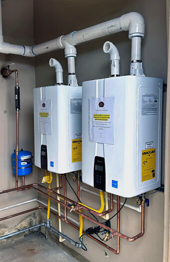 https://rivervalehotwater.com.au/uploads/2025/06/hot-water-servicing-52956.jpg