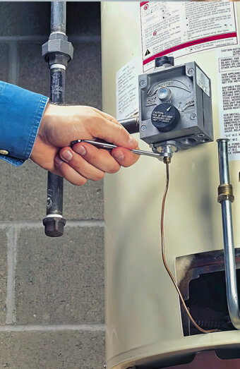 https://rivervalehotwater.com.au/uploads/2025/06/hot-water-servicing-64446.jpg