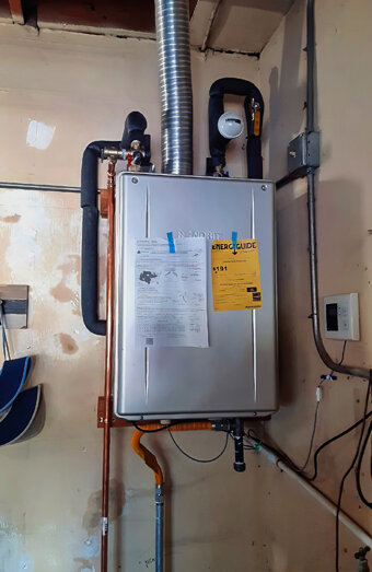 https://rivervalehotwater.com.au/uploads/2025/06/instant-hot-water-systems-51476.jpg