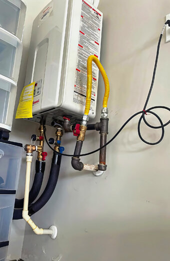 https://rivervalehotwater.com.au/uploads/2025/06/instant-hot-water-systems-65049.jpg